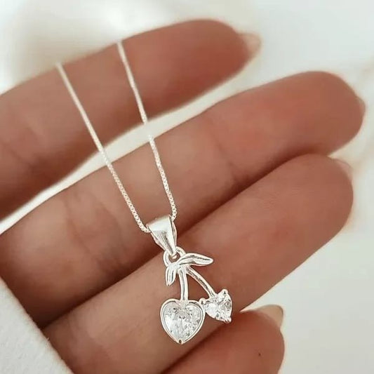 CONJUNTO CEREZAS CORAZÓN BLANCO